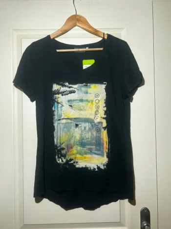 T-shirt Yessica