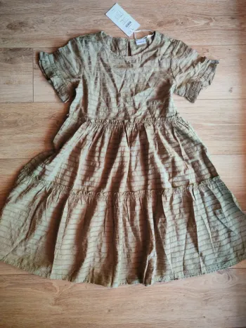 Robe fille 9 ans neuve