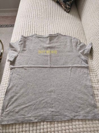 Tee shirt fille en très bon état