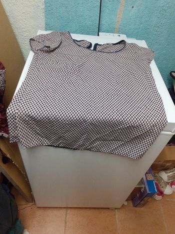 Haut cache-cache. 38