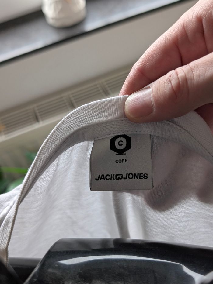 T-shirt jack et Jones taille M - photo numéro 3