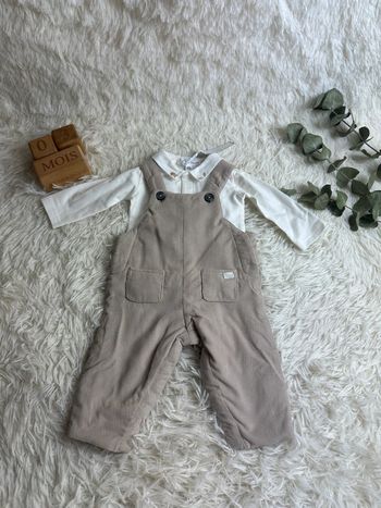 Ensemble tartine et chocolat salopette en velours beige et body manches longues taille 3 mois
