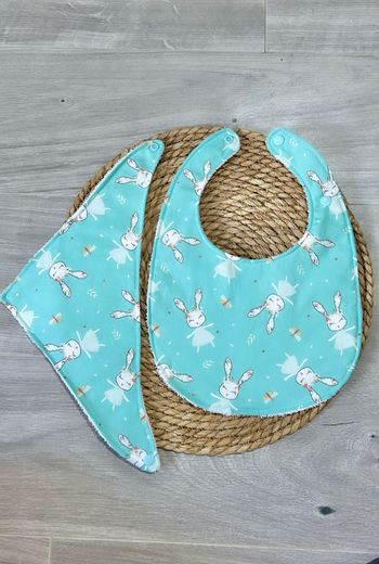 Lot 2 bavoirs lapins  fait main