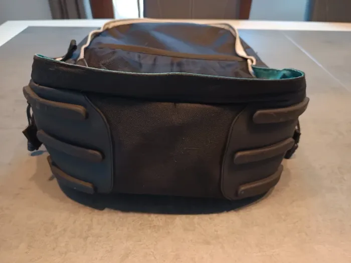 Vend cartable évolutif tirable et sac a dos carrefour. - photo numéro 12