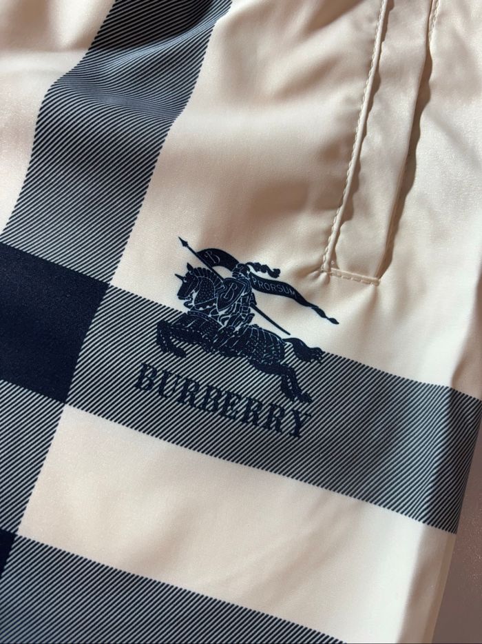short Burberry - photo numéro 3