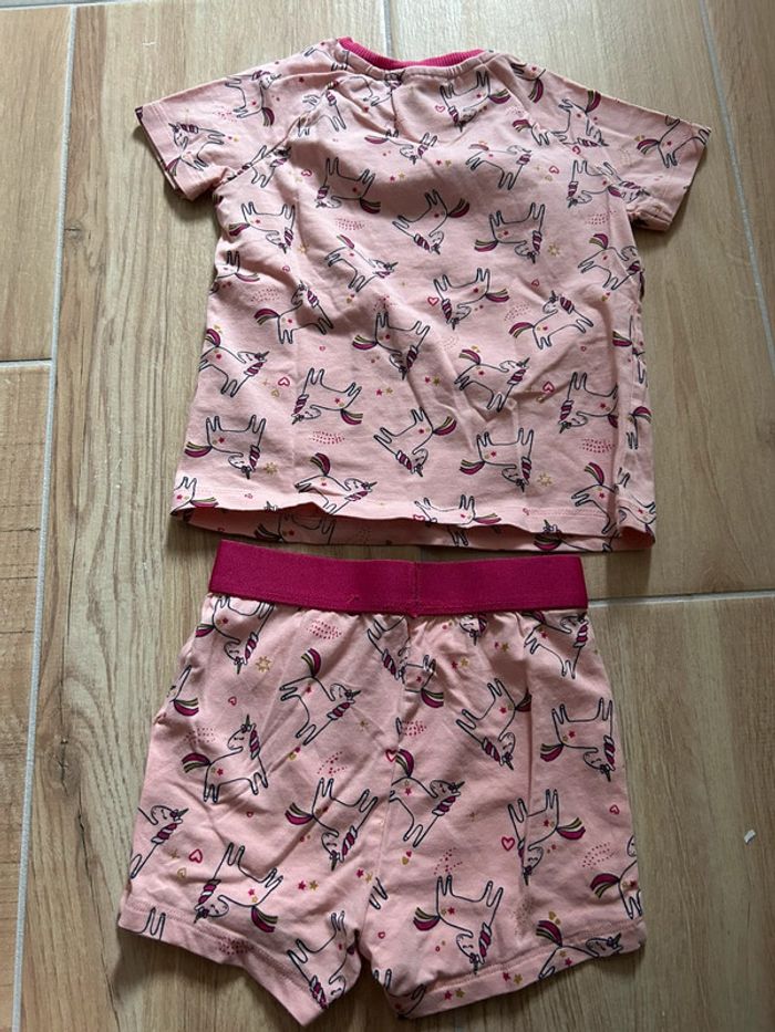 Pyjama 2 ans - photo numéro 3