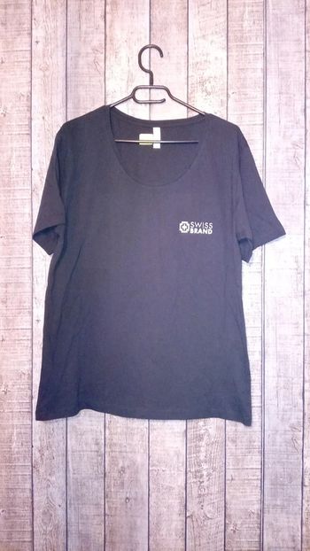 Tee shirt