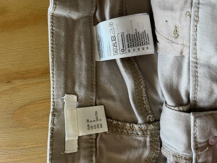 Short - H&M - Taille 38 - photo numéro 2