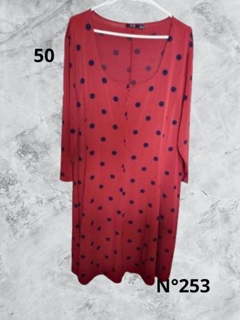 N°253 Robe marron/point bleu T50.OVS.