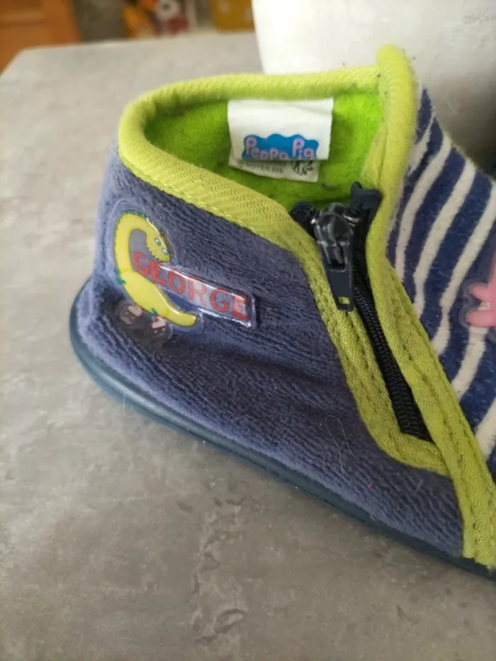 Chaussons taille 26 Peppa pig - photo numéro 3