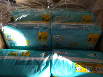Pampers premium protection taille 2 lot 194 couches