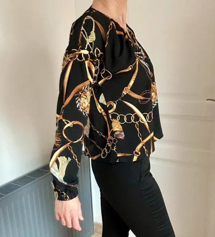 Blouse noire manches longues motif jaune moutarde T36 (S) - photo numéro 2