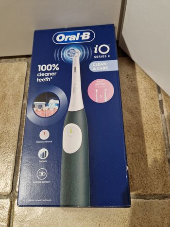 Brosse à dents électrique Oral b iO2
