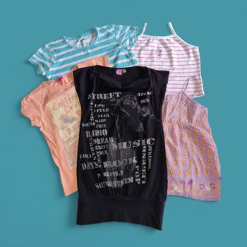 lot 5 hauts t-shirts fille 8 ans