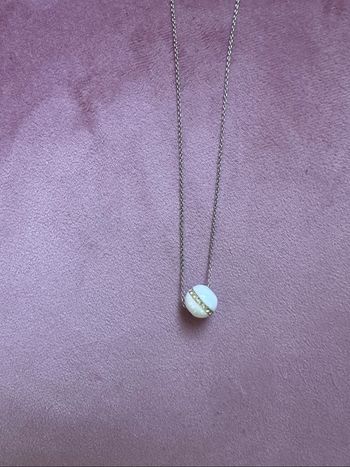 Collier avec pendentif
