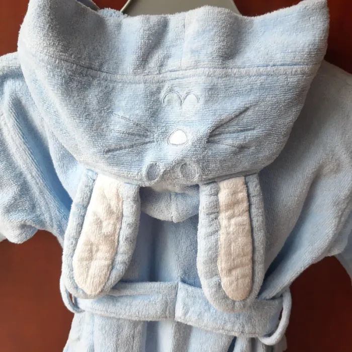 Sortie de bain lapin bleu clair 2 ans - photo numéro 3