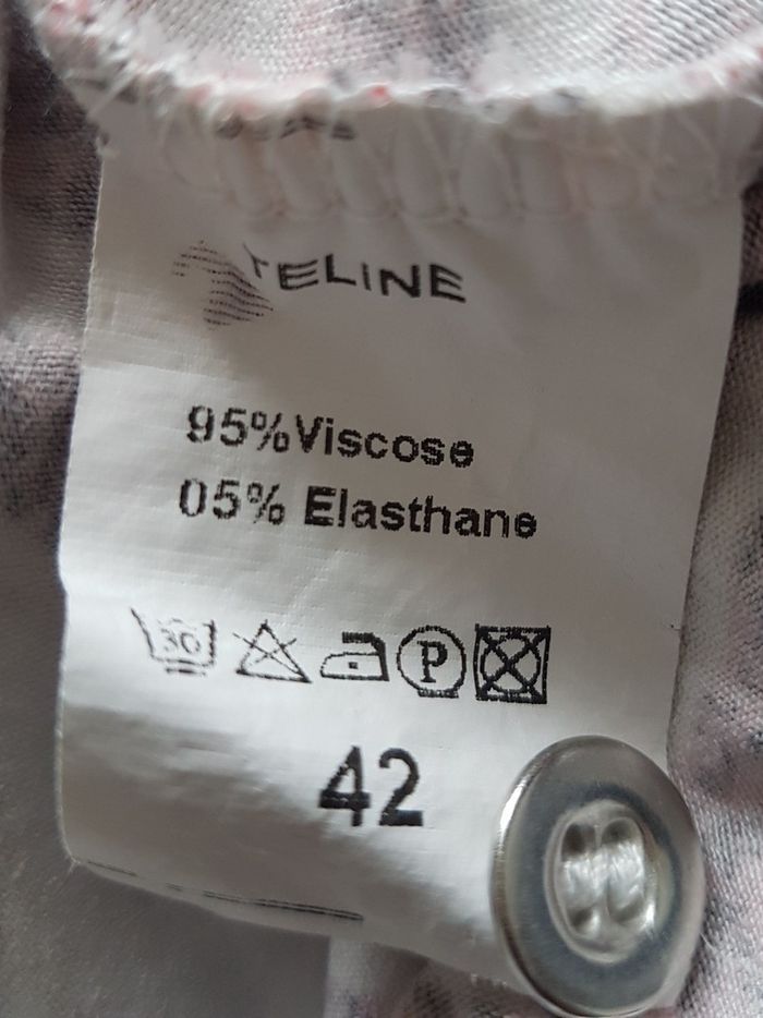 Haut multicolore GD, Modèle Téline. Taille 42, 53cm aux aisselles. - photo numéro 5