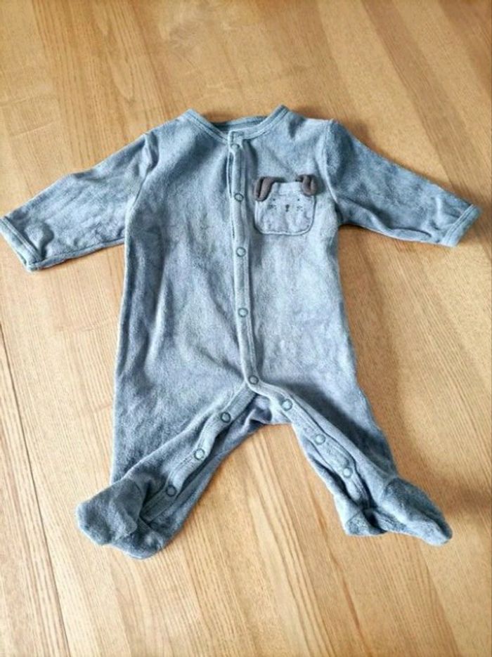 Pyjamas en 1 mois - photo numéro 6