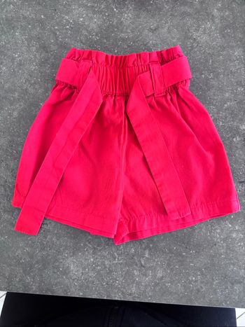 Short rouge