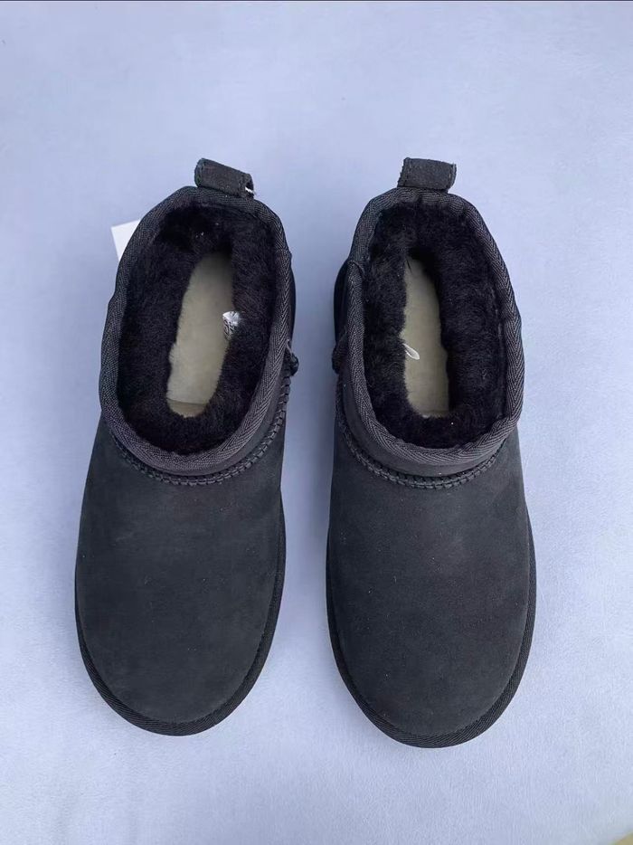 UGG Boots taille 38 - photo numéro 3