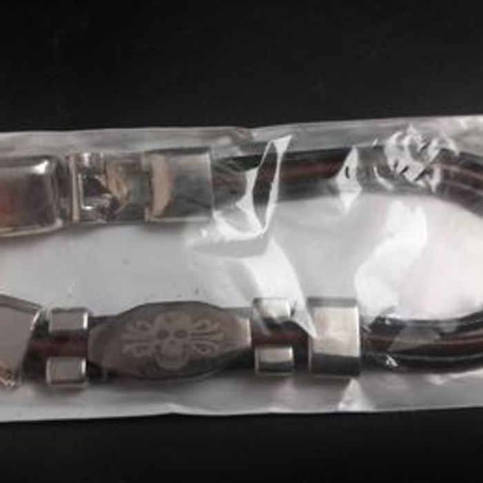 Bracelet avec tête de mort - photo numéro 3