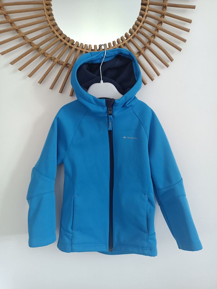 Veste softshell bleu Decathlon 4ans