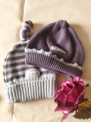 Lot de deux bonnets naissance
