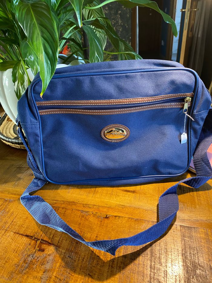 Bag Sac BandouliÃ¨re A4 Sac Bandoulière Lancaster 517-88 Carmin En