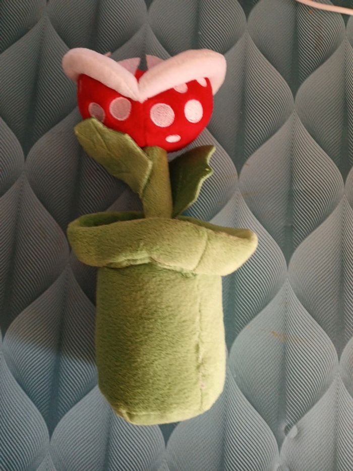 Peluche monde de Mario