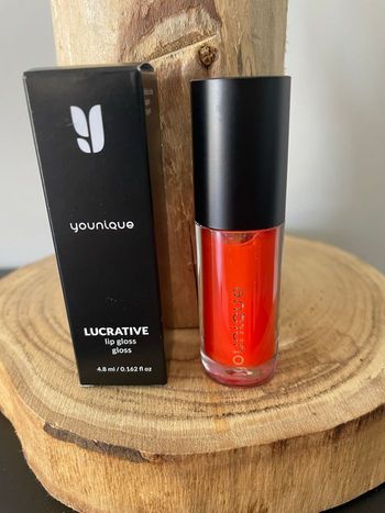 Gloss Coral Kiss Younique 💋