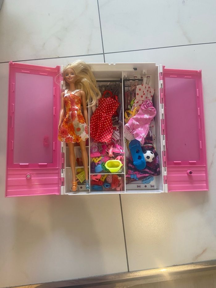 Armoire barbie - photo numéro 3