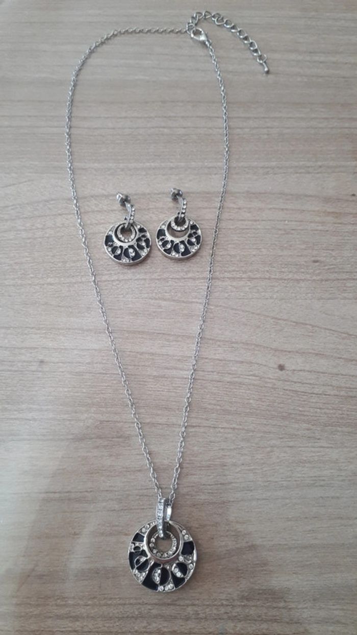 Parure bijoux neufs