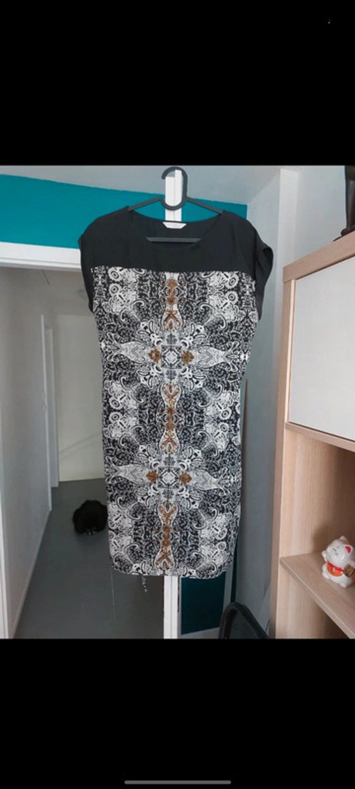 Tunique/blouse Promod taille 38/M blanche et noire avec perles très bon état