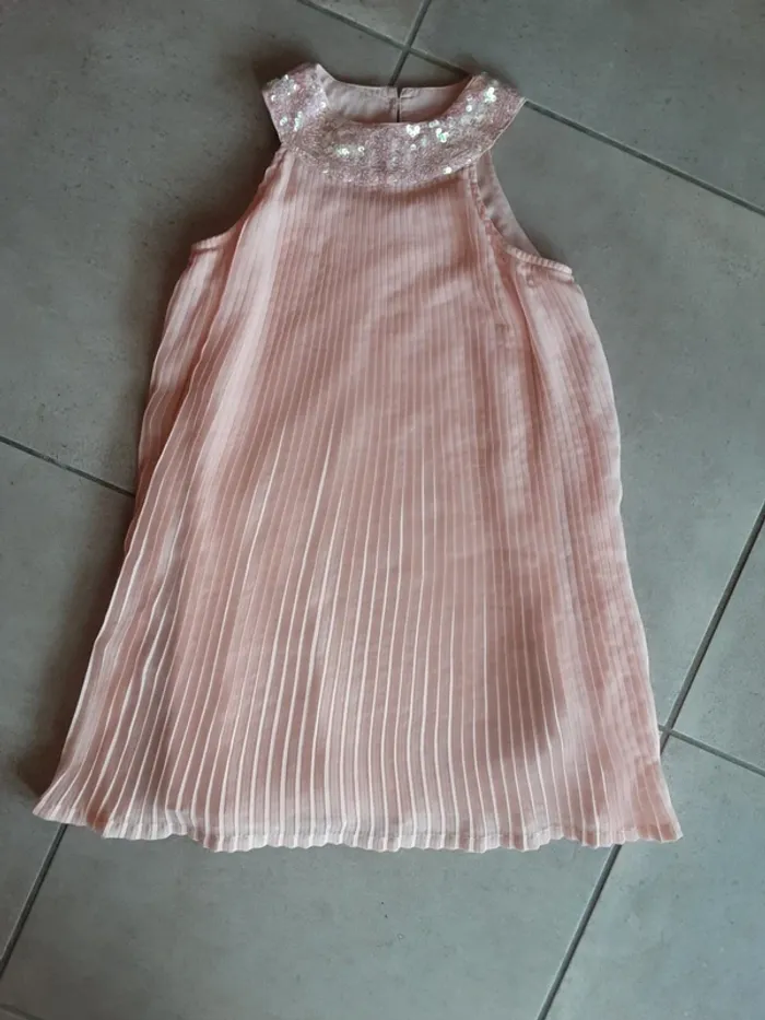 Robe festive rose T.8 ans