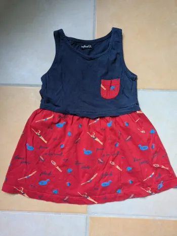 Robe fille 5 ans bon état influx