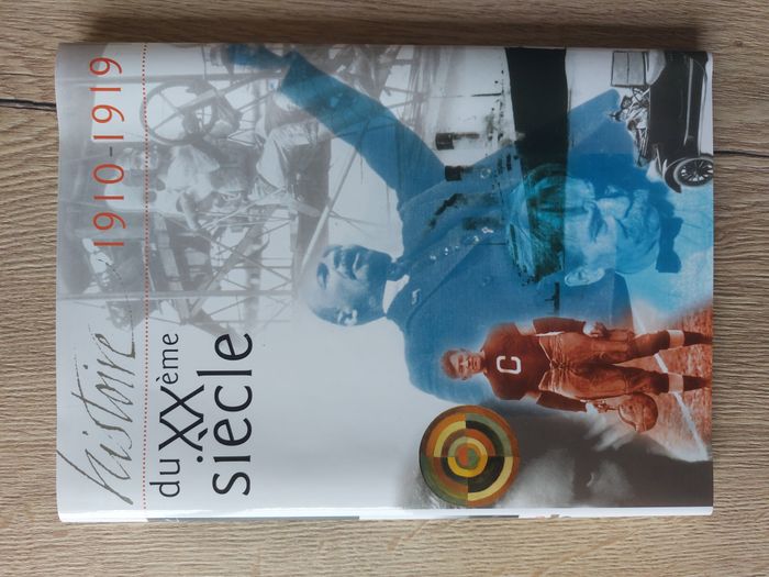 Coffret livre + cassette vidéo Histoire du XXe siècle 1910-1919 - photo numéro 5