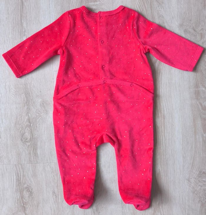 Pyjama de Noël sapin rouge - NEUF. 6 mois - photo numéro 5