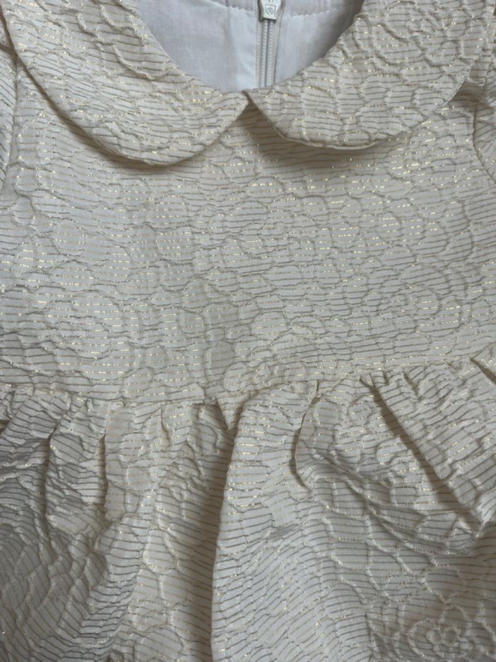 Robe cérémonie beige légèrement brillante 3-6mois - photo numéro 5