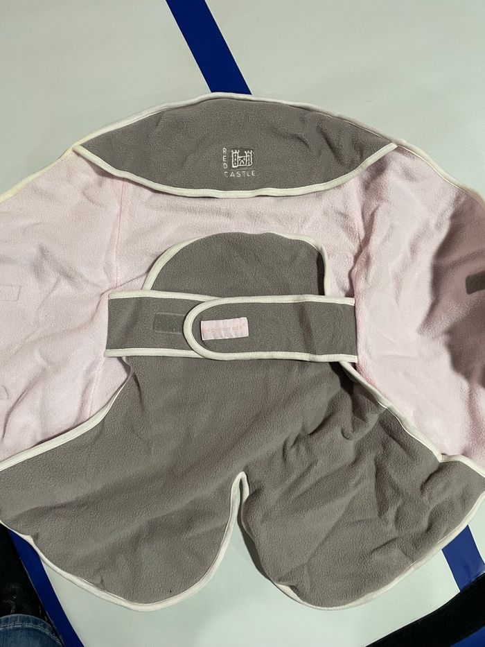 Couverture red Castel fille