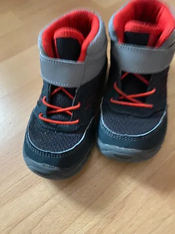 Chaussures montantes Quechua Taille 27