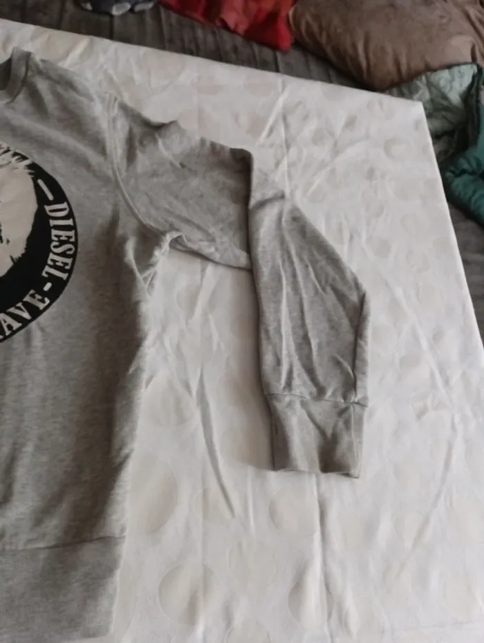 Sweat garçon Diesel taille 12 ans - photo numéro 4