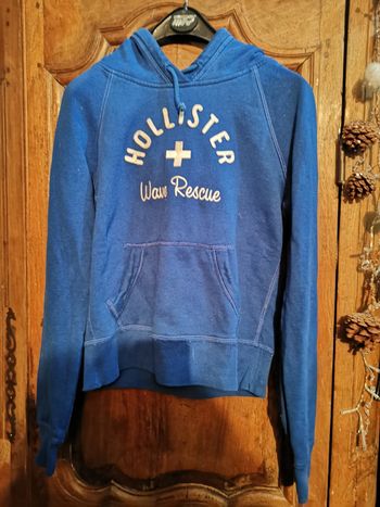 Sweet a capuche Hollister taille S  ou 14 / 16 ans bleu roi