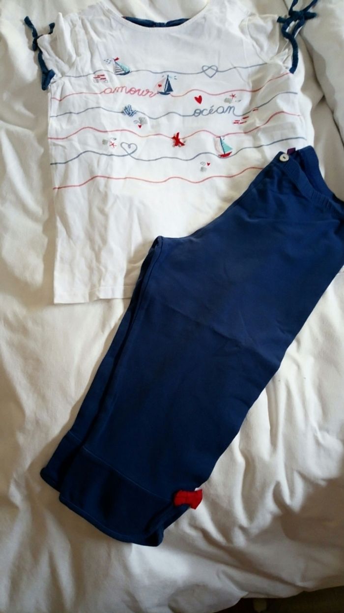 Ensemble leeging  et son tee-shirt