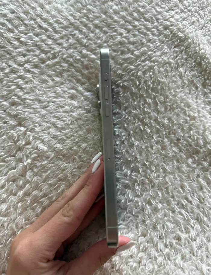 Une, iphone, quinze ,pro, max - photo numéro 4