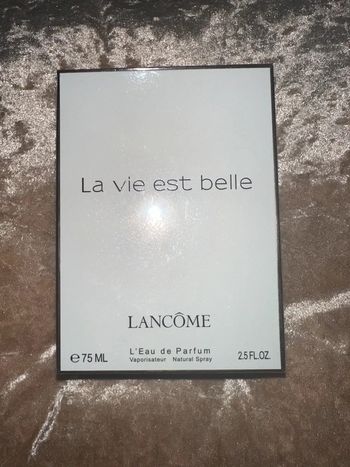 Neuf avec étiquette·LA VIE