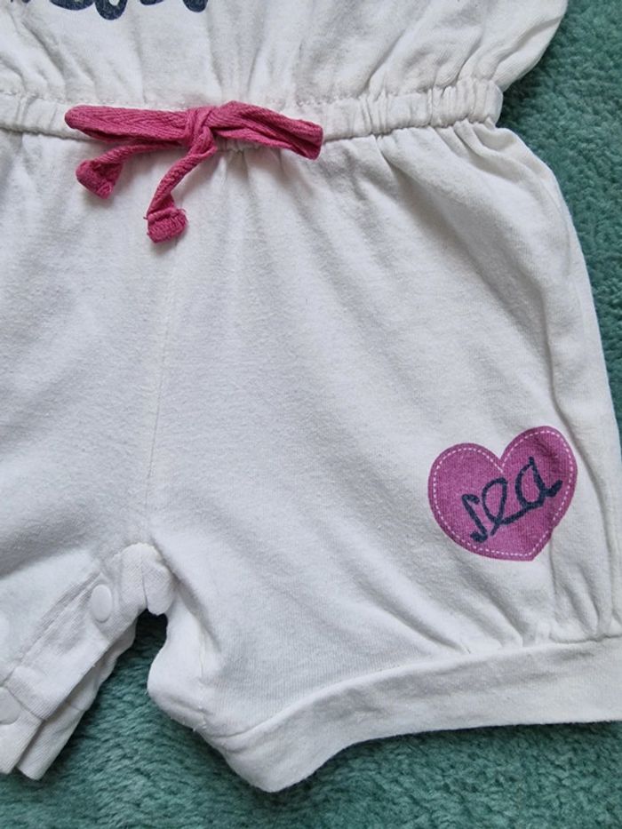 Très jolie combi short 6 mois - photo numéro 3