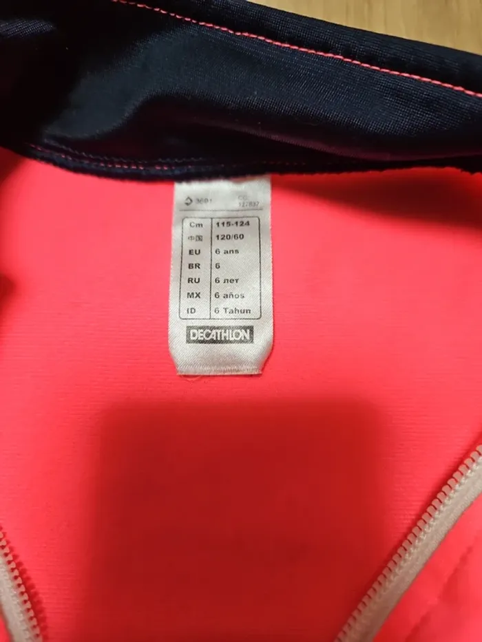 Veste Decathlon 6ans - photo numéro 2