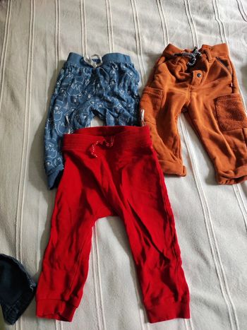 Lot 4 pantalon 12 mois