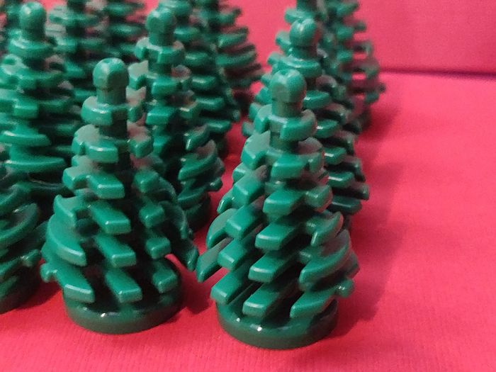 Lot 20 arbres sapins verts Lego - Parfait état - vrai Lego - photo numéro 5