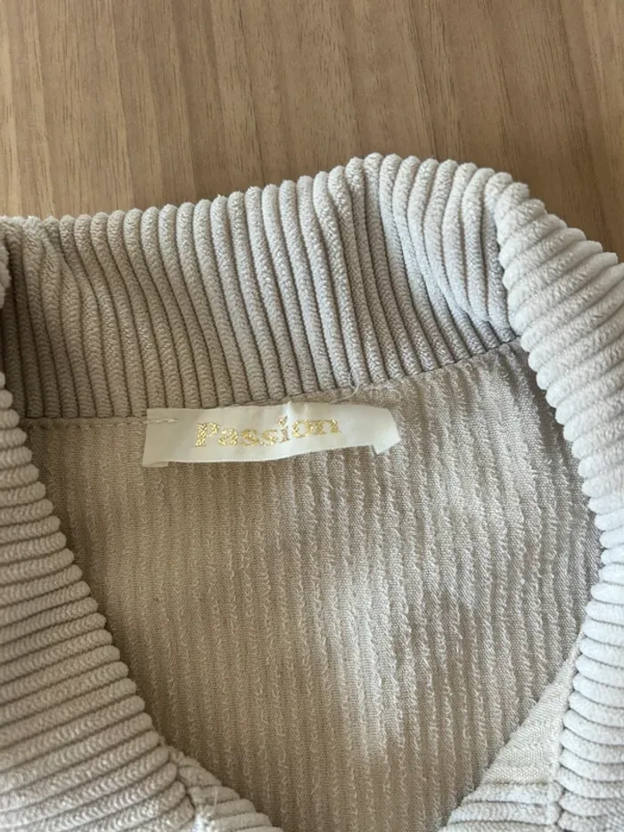 Veste velour beige à boutons - photo numéro 7